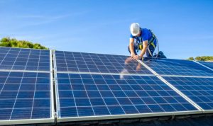 Installation et mise en production des panneaux solaires photovoltaïques à La Tour-de-Salvagny